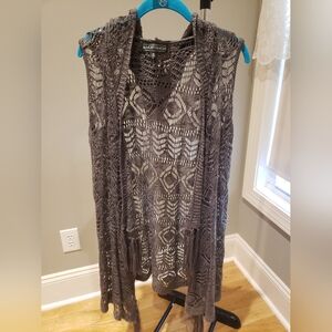 ALMOST FAMOUS Crochet vest with hood size large